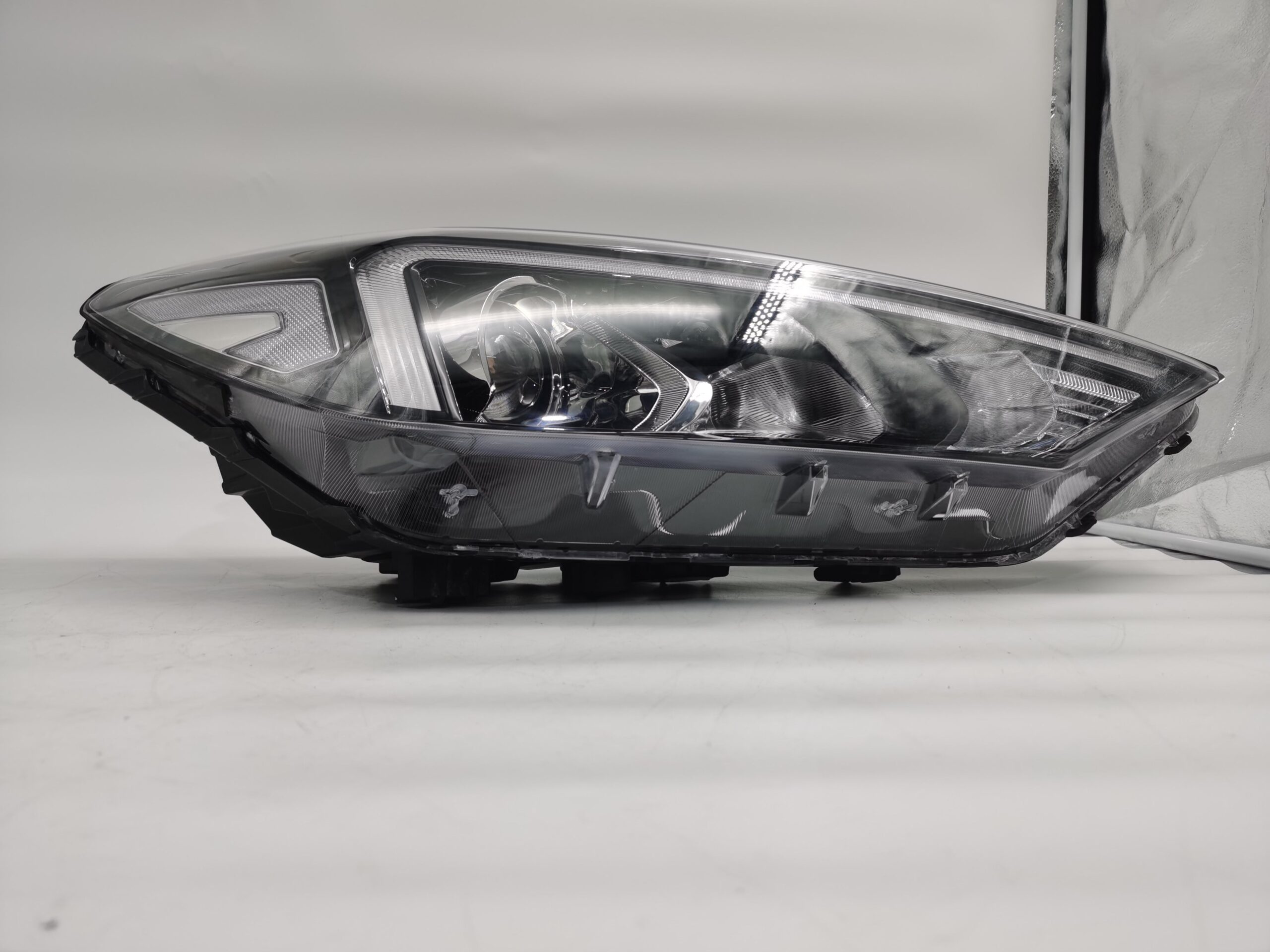 Hyundai TUCSON III 2018-2020 HALOGEN R.H.S HEADLIGHT ASSEMBLY