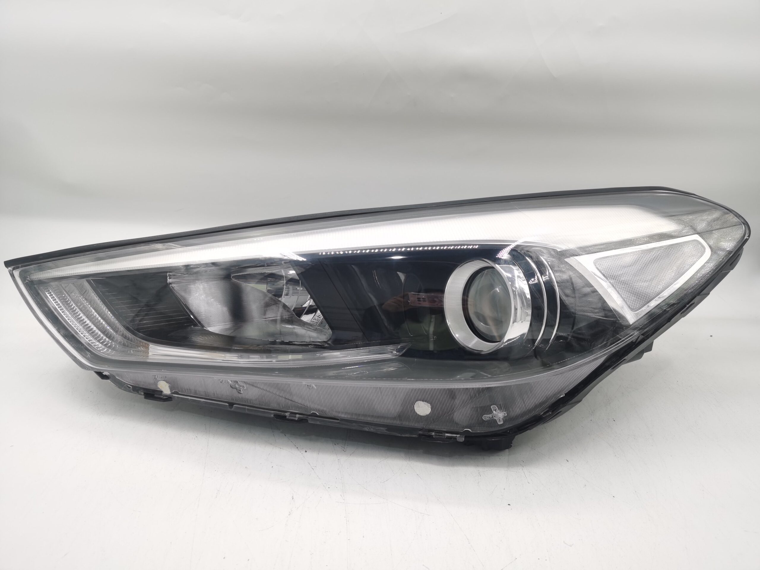 Hyundai TUCSON XG 2015-2017 HALOGEN L.H.S HEADLIGHT ASSEMBLY