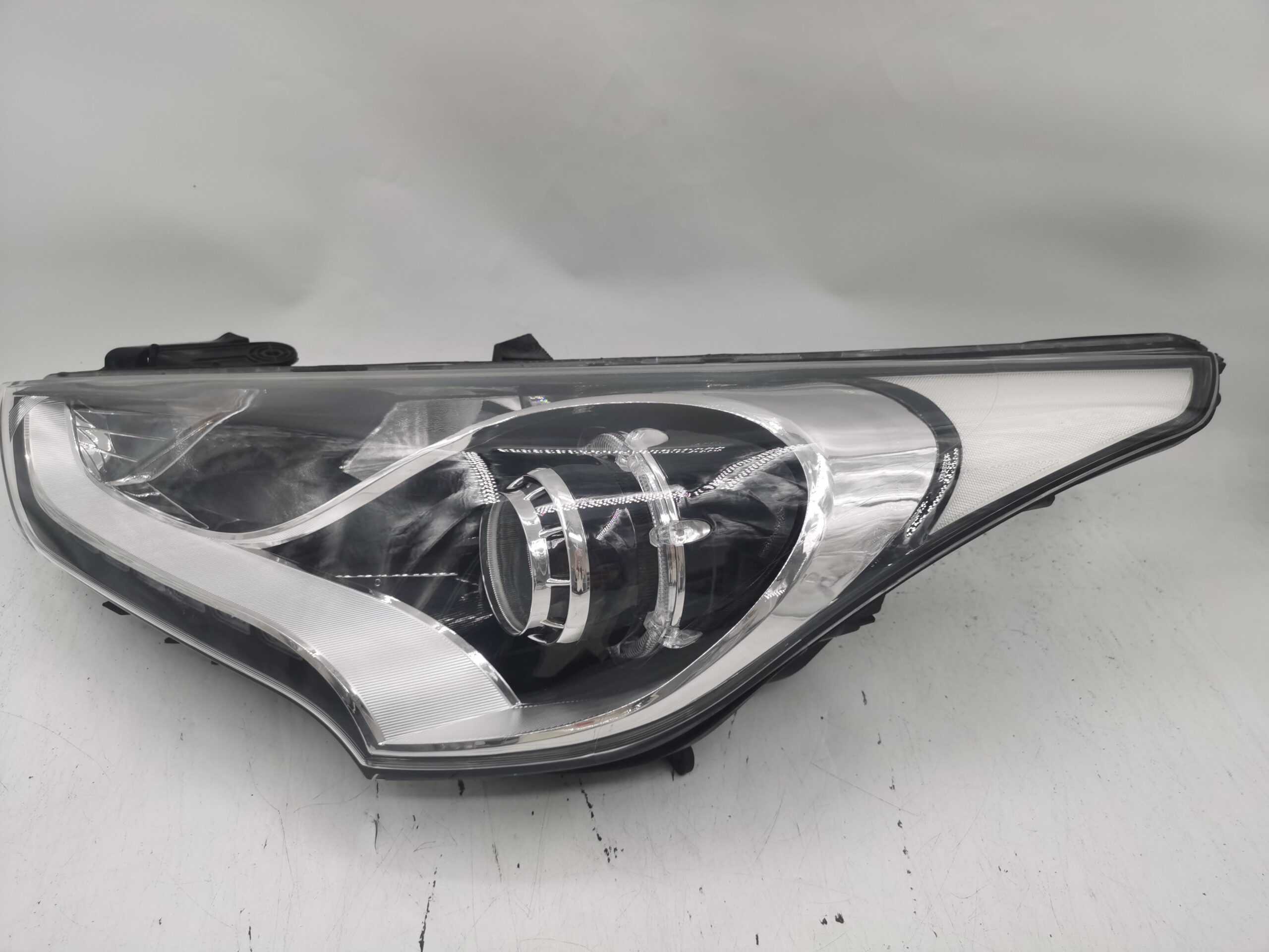 Hyundai VELOSTER 2011-2017 LENS HALOGEN L.H.S Headlight Assembly