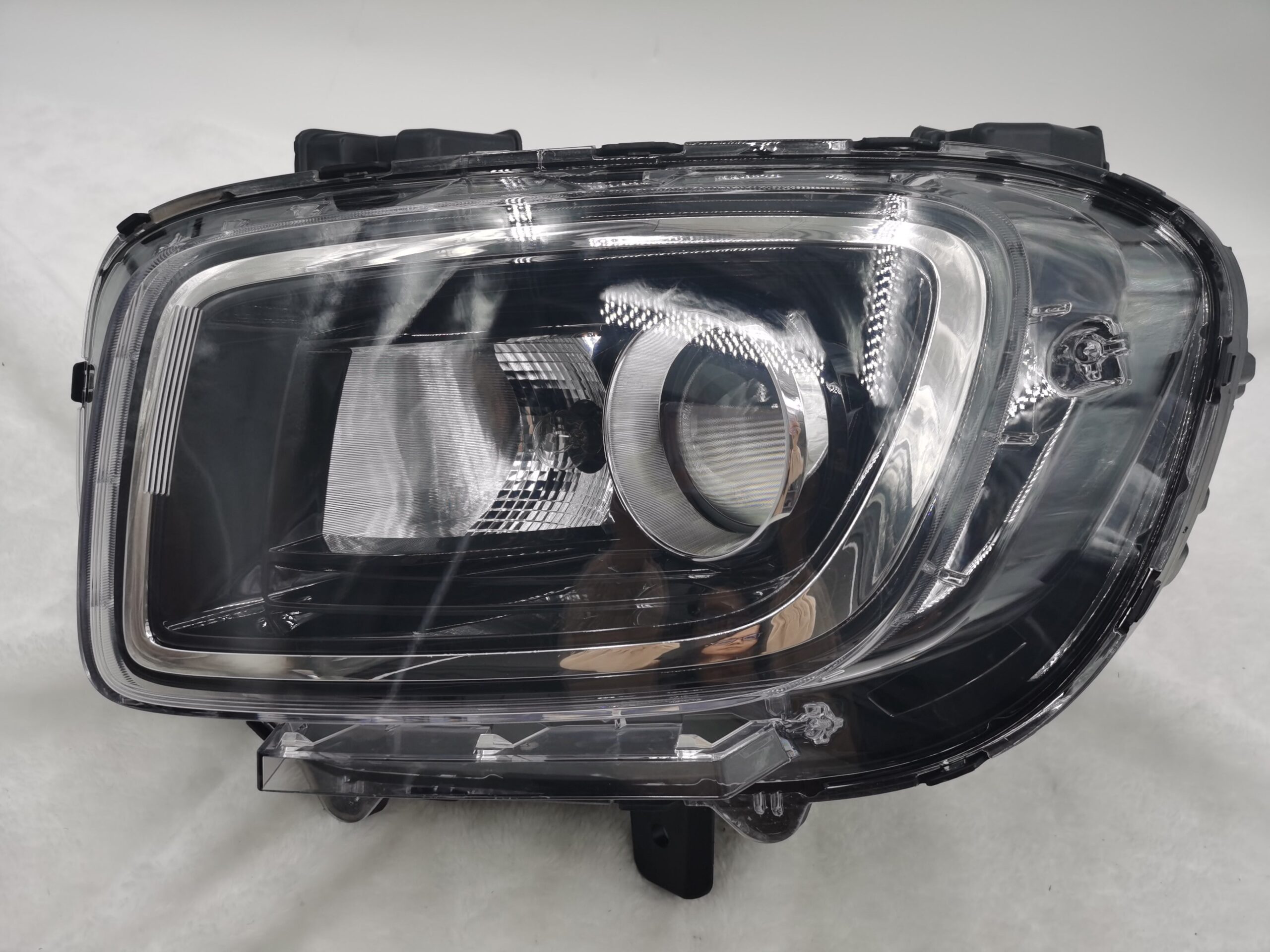 Hyundai VENUE 2019-2023 LENS HALOGEN L.H.S HEADLIGHT ASSEMBLY