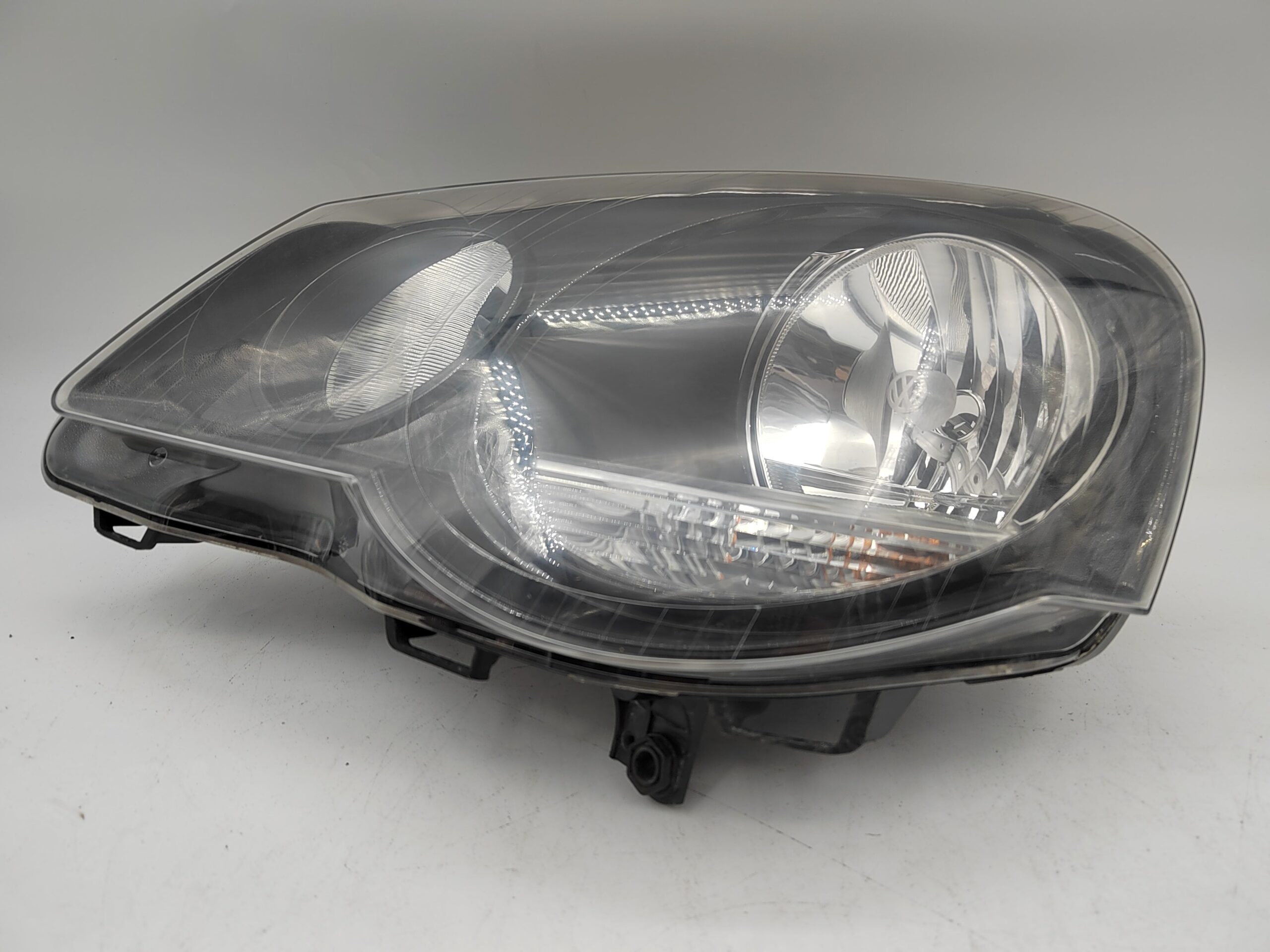 Volkswagen POLO 2005-2008 HALOGEN L.H.S HEADLIGHT ASSEMBLY