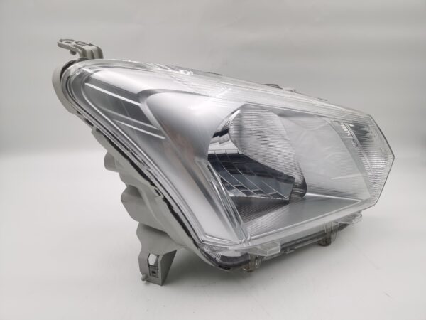 Isuzu D-MAX 2016-2019 HALOGEN R.H.S HEADLIGHT ASSEMBLY