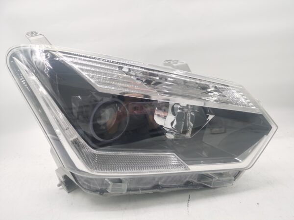 Isuzu D-MAX 2016-2020 R.H.S HEADLIGHT ASSEMBLY