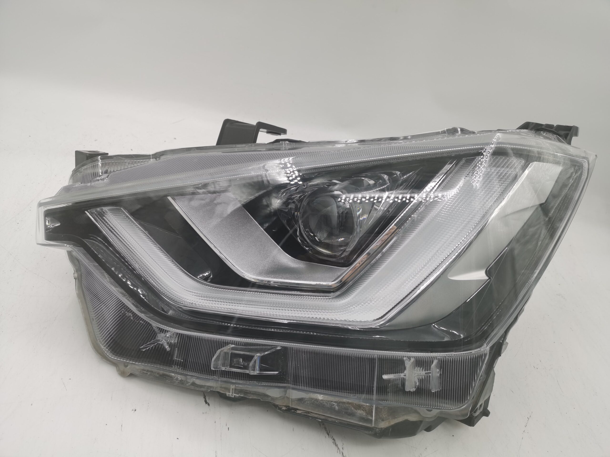 Isuzu D-MAX 2020-2023 LED L.H.S Headlight Assembly