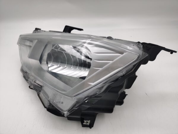 Isuzu D-MAX 3 2017-2020 L.H.S HEADLIGHT ASSEMBLY