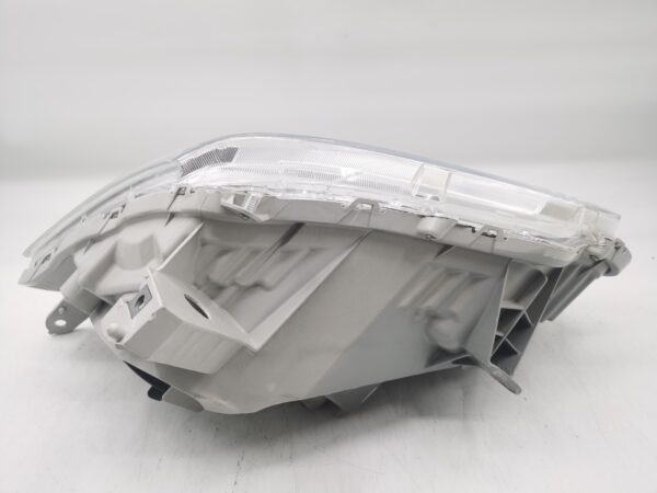 Isuzu D-MAX 2012-2015 HALOGEN R.H.S HEADLIGHT ASSEMBLY