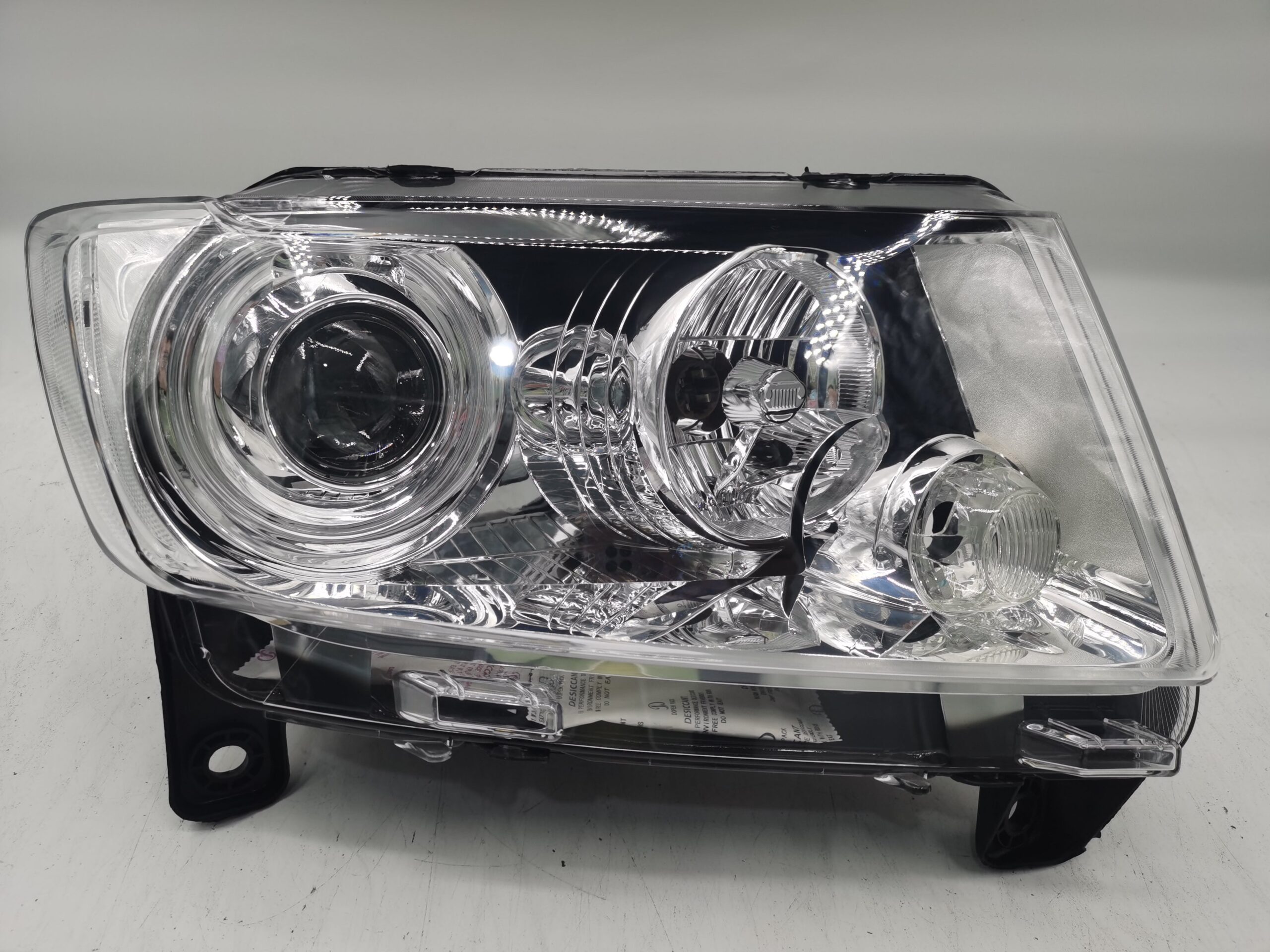 Jeep COMPASSES MK49 2011-2014 R.H.S HEADLIGHT ASSEMBLY