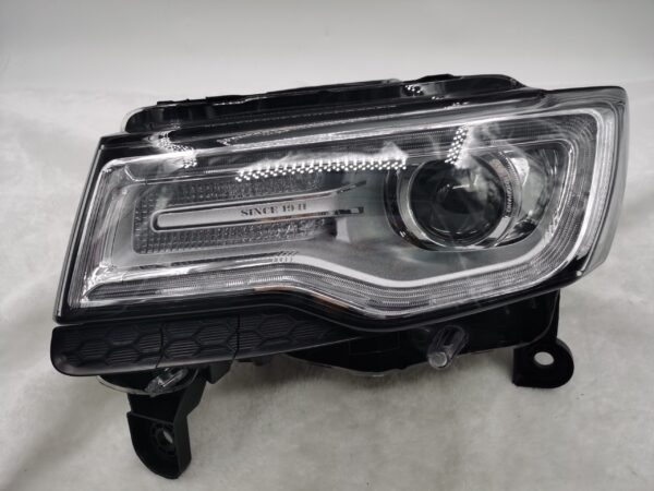 Jeep GRAND CHEROKEE 2014-2021 XENON L.H.S HEADLIGHT ASSEMBLY