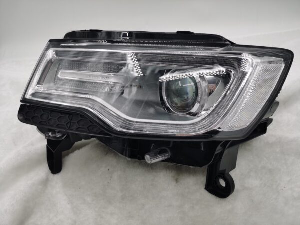 Jeep GRAND CHEROKEE 2014-2021 XENON L.H.S HEADLIGHT ASSEMBLY