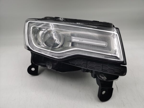 Jeep GRAND CHEROKEE 2014-2021 XENON R.H.S HEADLIGHT ASSEMBLY