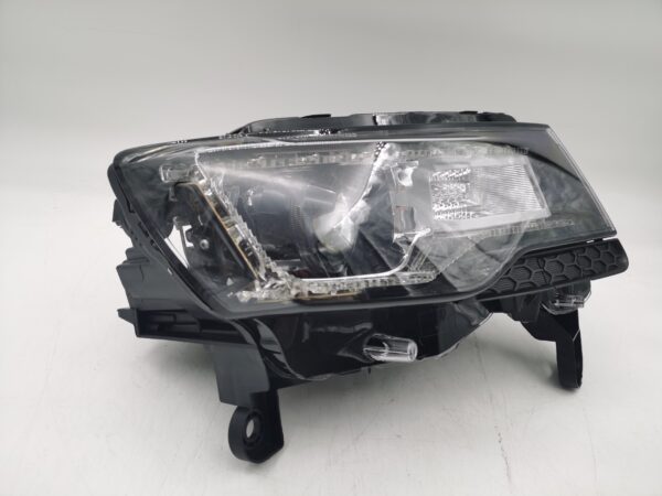 JEEP GRAND CHEROKEE WK2 2013-2019 R.H.S HEADLIGHT ASSEMBLY