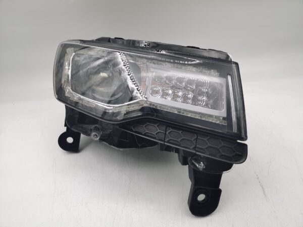 JEEP GRAND CHEROKEE WK2 2013-2019 R.H.S HEADLIGHT ASSEMBLY