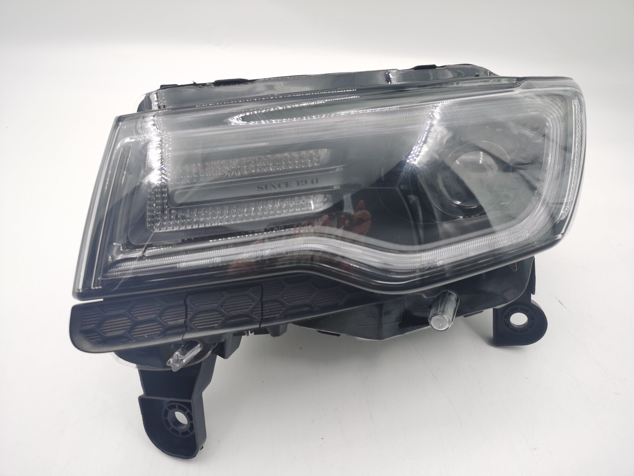 Jeep GRAND CHEROKEE 2014-2021 XENON L.H.S HEADLIGHT ASSEMBLY