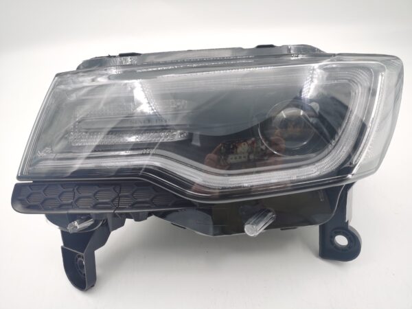 Jeep GRAND CHEROKEE 2014-2021 XENON L.H.S HEADLIGHT ASSEMBLY