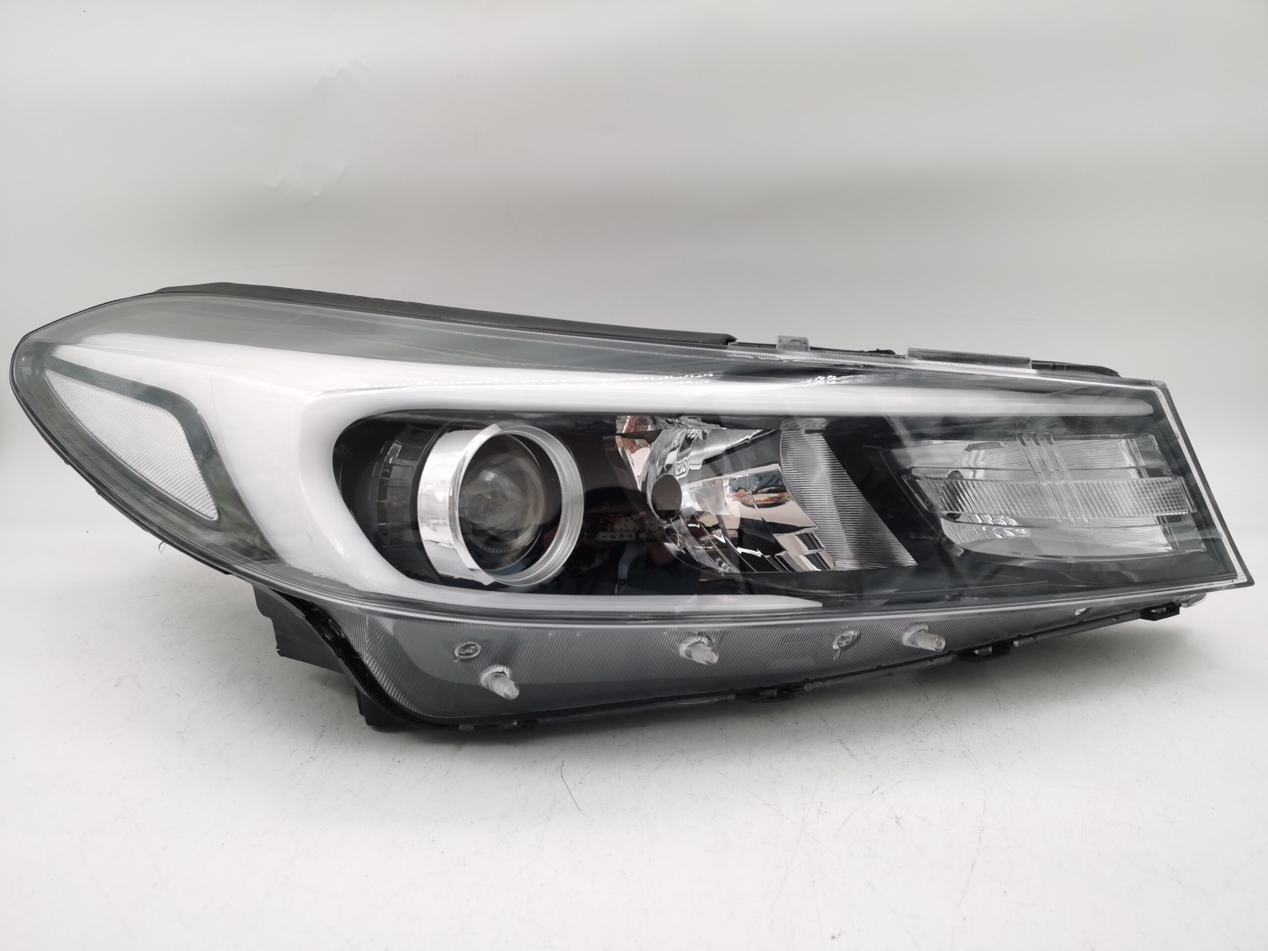 Kia CERATO 2016-2017 LENS HALOGEN R.H.S HEADLIGHT ASSEMBLY