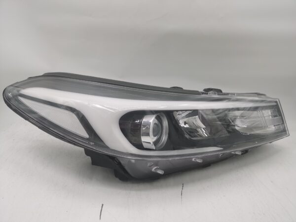 Kia CERATO 2016-2017 LENS HALOGEN R.H.S HEADLIGHT ASSEMBLY