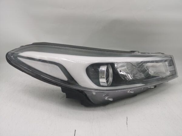 Kia CERATO 2016-2017 LENS HALOGEN R.H.S HEADLIGHT ASSEMBLY