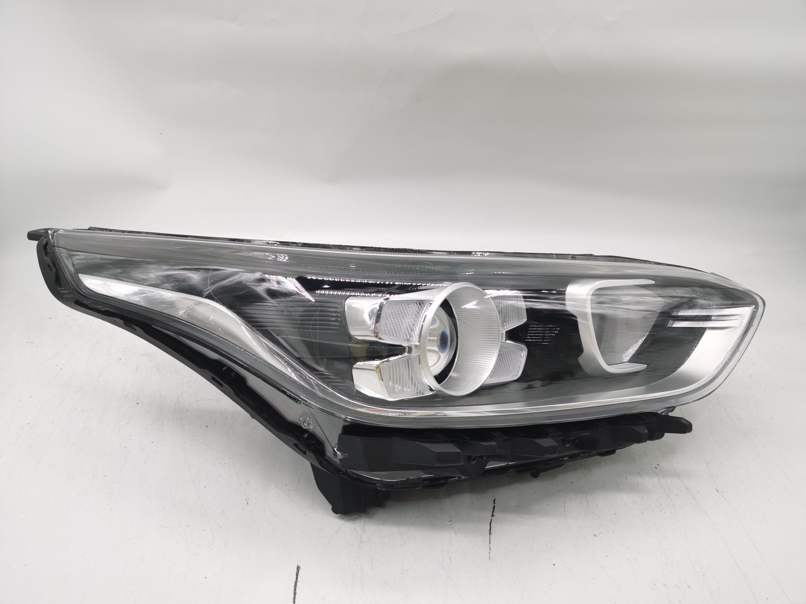 Kia CERATO 2016-2023 R.H.S HEADLIGHT ASSEMBLY