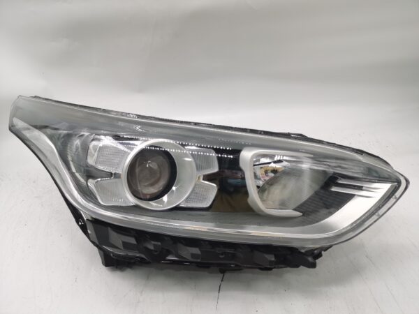 Kia CERATO 2016-2023 R.H.S HEADLIGHT ASSEMBLY