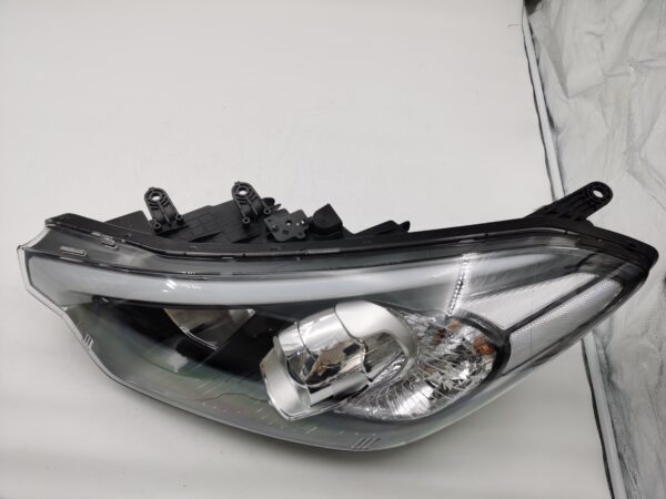 Kia CERATO(FORTE) (K3) 2013-2015 L.H.S HEADLIGHT ASSEMBLY