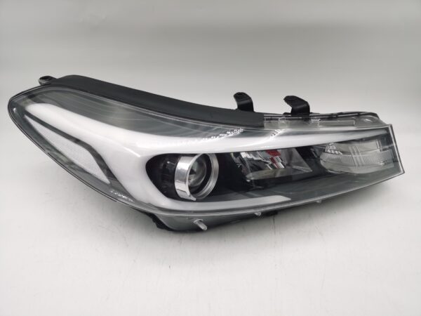 Kia CERATO 2016-2017 LENS HALOGEN R.H.S HEADLIGHT ASSEMBLY