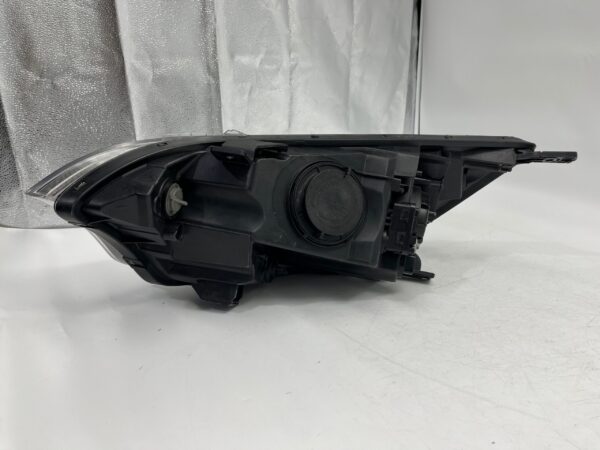 Kia RIO R.H.S HEADLIGHT ASSEMBLY