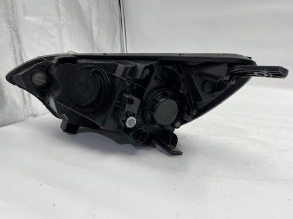 Kia RIO R.H.S HEADLIGHT ASSEMBLY