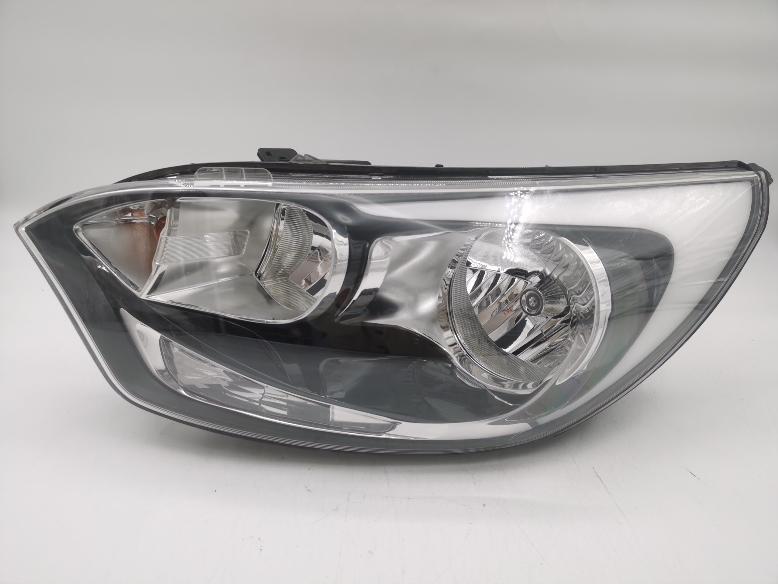 Kia RIO 2012-2017 HALOGEN L.H.S HEADLIGHT ASSEMBLY