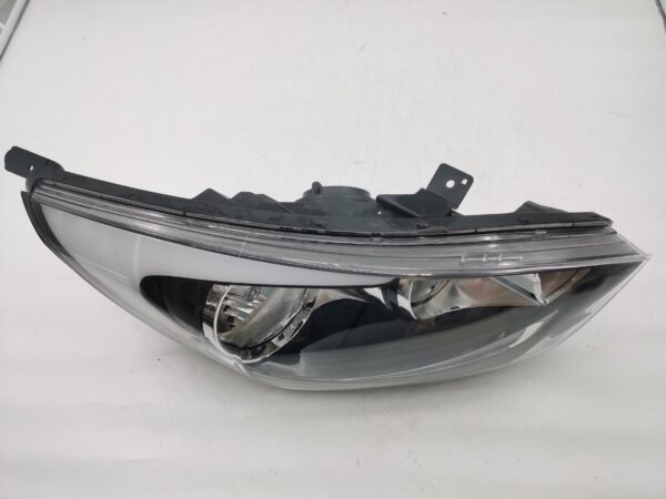 Kia RIO 2012-2017 HALOGEN R.H.S HEADLIGHT ASSEMBLY