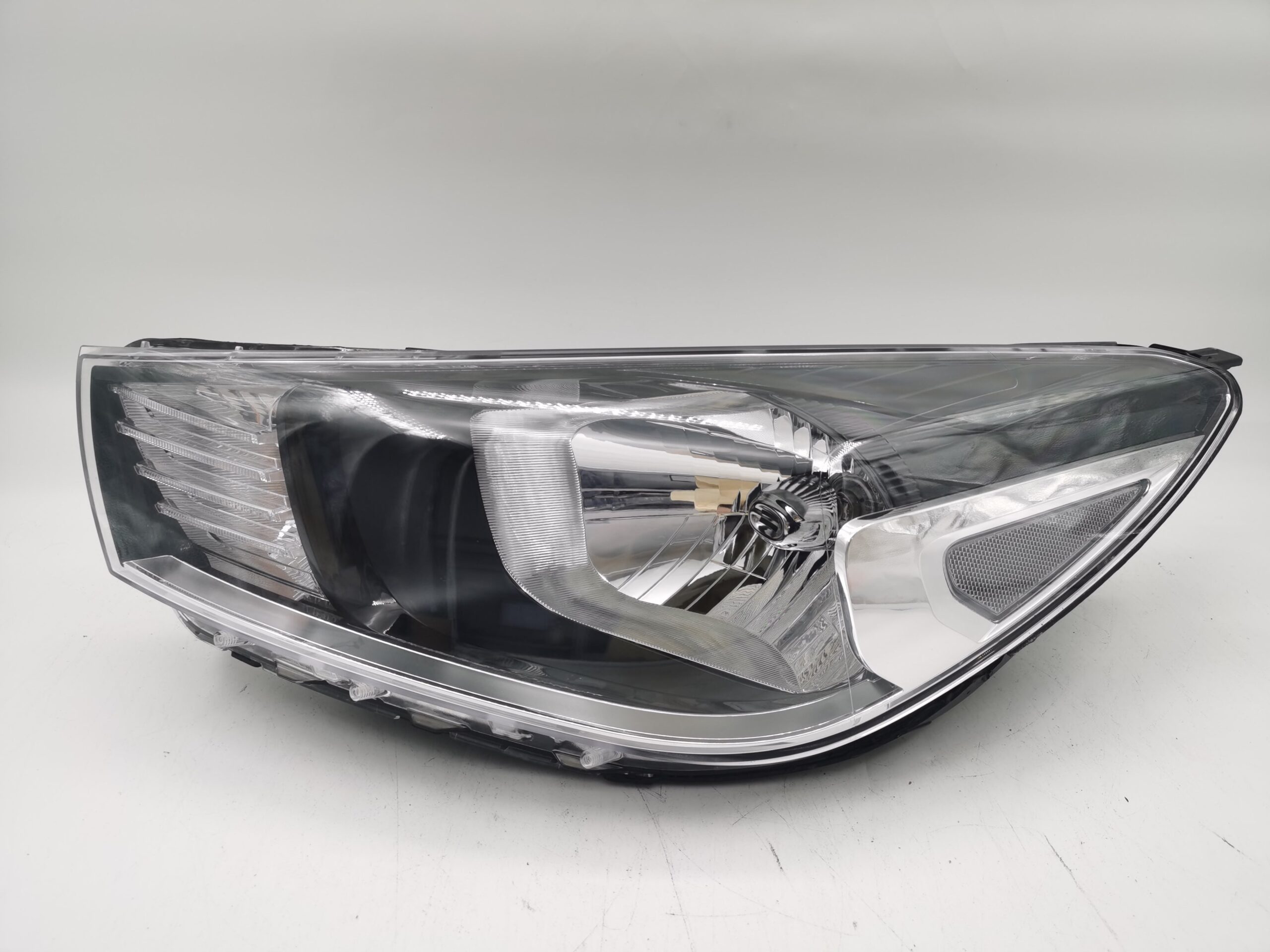 Kia RIO 2018-2020 HALOGEN L.H.S HEADLIGHT ASSEMBLY