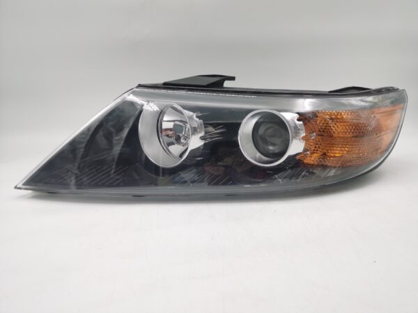 Kia SORENTO 2008-2013 L.H.S HEADLIGHT ASSEMBLY