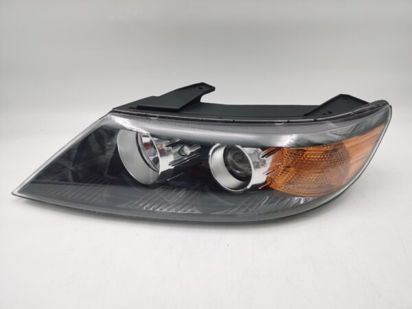 Kia SORENTO 2008-2013 L.H.S HEADLIGHT ASSEMBLY