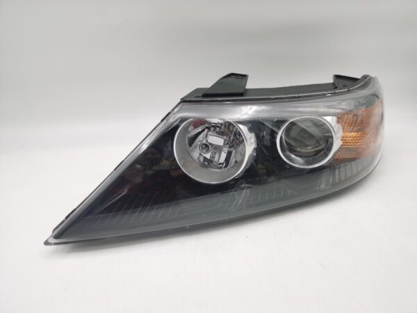 Kia SORENTO 2008-2013 L.H.S HEADLIGHT ASSEMBLY