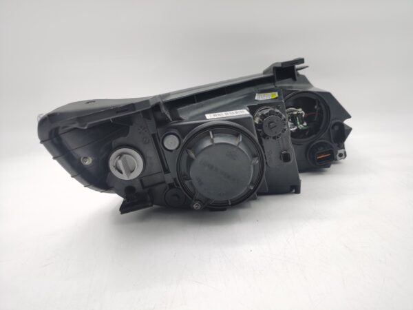 Kia SORENTO 2008-2013 L.H.S HEADLIGHT ASSEMBLY