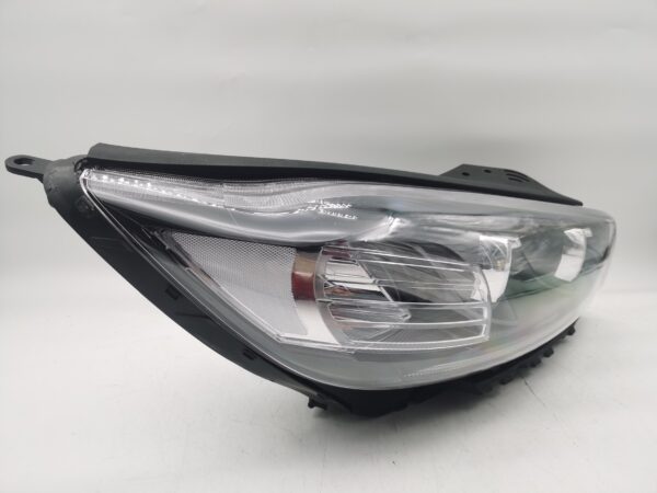 Kia SORENTO 2017-2023 R.H.S HEADLIGHT ASSEMBLY