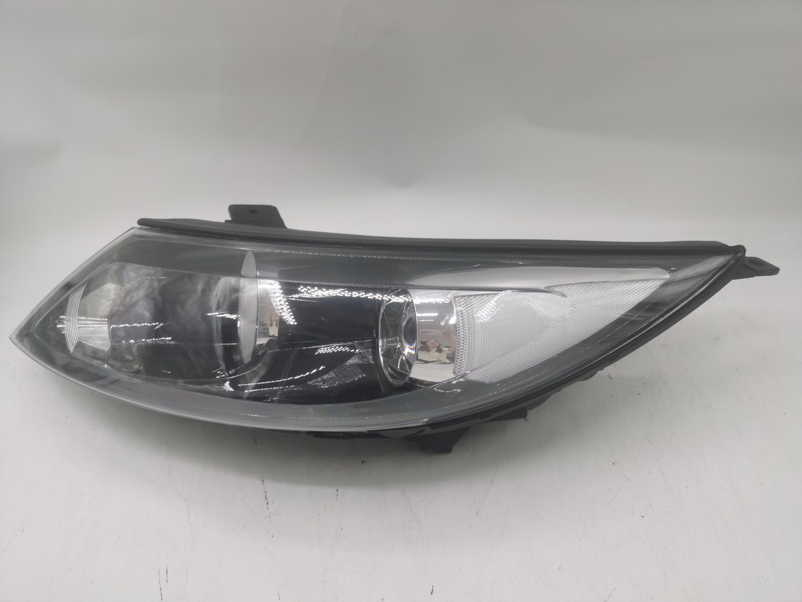 Kia SPORTAGE 2010-2015 HALOGEN L.H.S Headlight Assembly