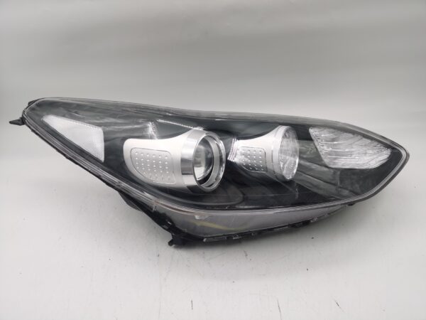 Kia SPORTAGE 2016-2021 HALOGEN R.H.S HEADLIGHT ASSEMBLY