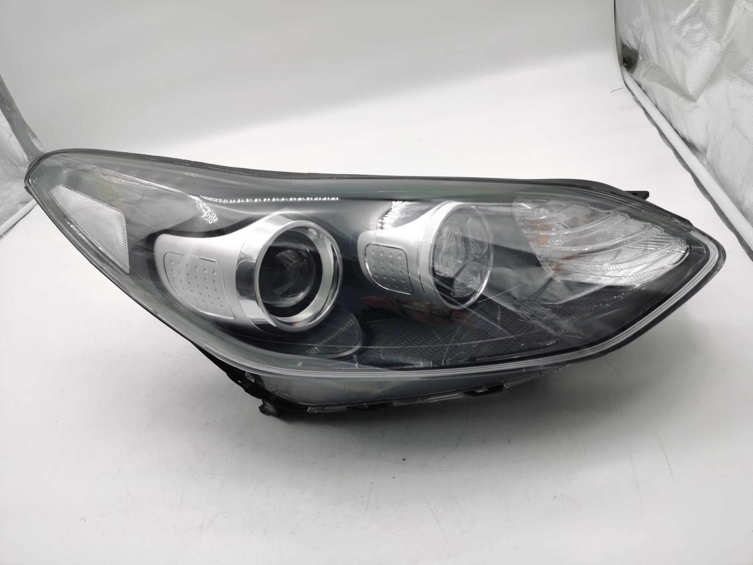 Kia SPORTAGE 2016-2021 LED R.H.S HEADLIGHT ASSEMBLY