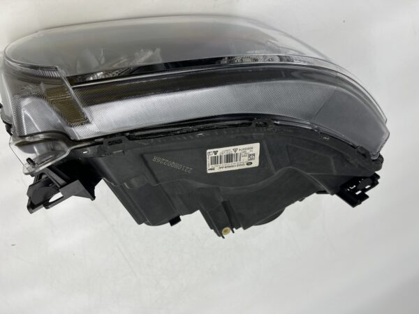 Land Rover DISCOVERY 4 2010-2012 R.H.S HEADLIGHT ASSEMBLY