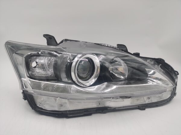 Lexus CT 200H 2011-2017 HALOGEN R.H.S Headlight Assembly