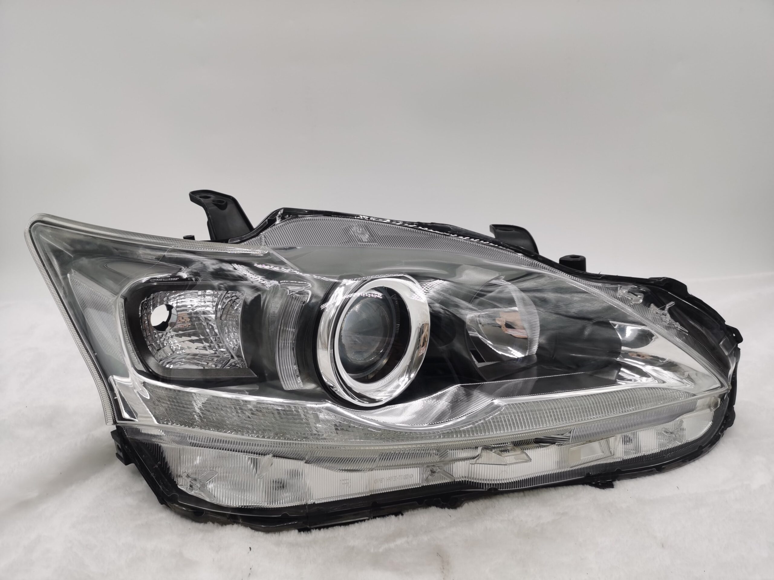 Lexus CT 200H 2011-2017 HALOGEN R.H.S HEADLIGHT ASSEMBLY