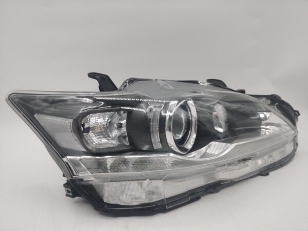 Lexus CT 200H 2011-2017 HALOGEN R.H.S Headlight Assembly