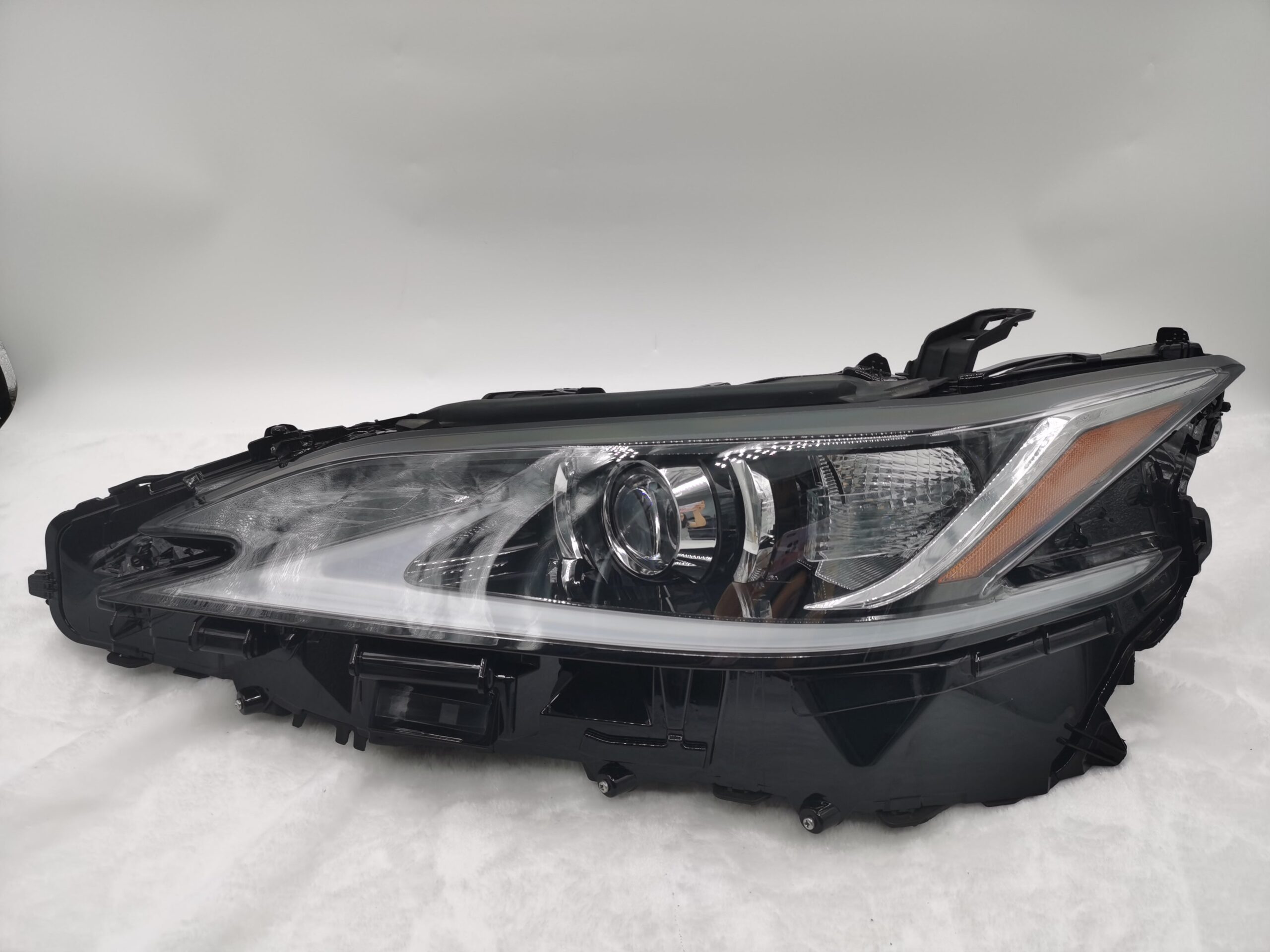 Lexus ES 300H 2019-2021 LENS  LED L.H.S Headlight Assembly