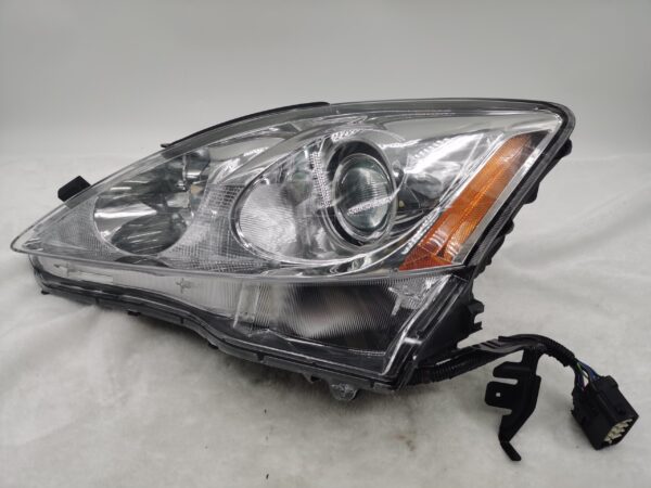 Lexus IS 250 IS 350 2006-2013 HALOGEN L.H.S HEADLIGHT ASSEMBLY