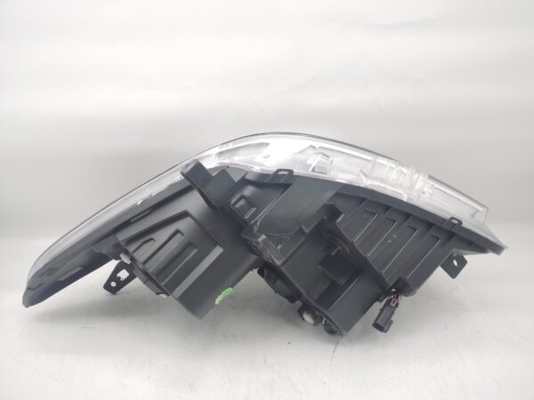 MAXUS LDV G10 EV30 2019-2023 R.H.S HEADLIGHT ASSEMBLY