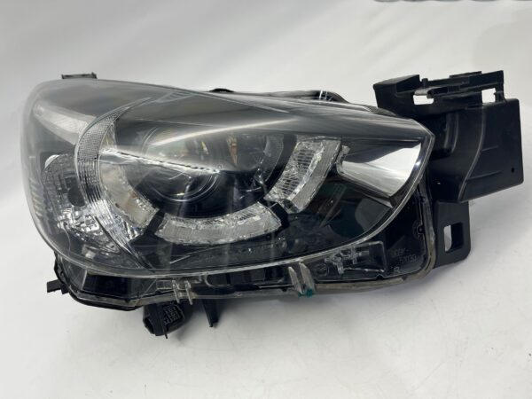 Mazda 2 2015-2019 R.H.S HEADLIGHT ASSEMBLY