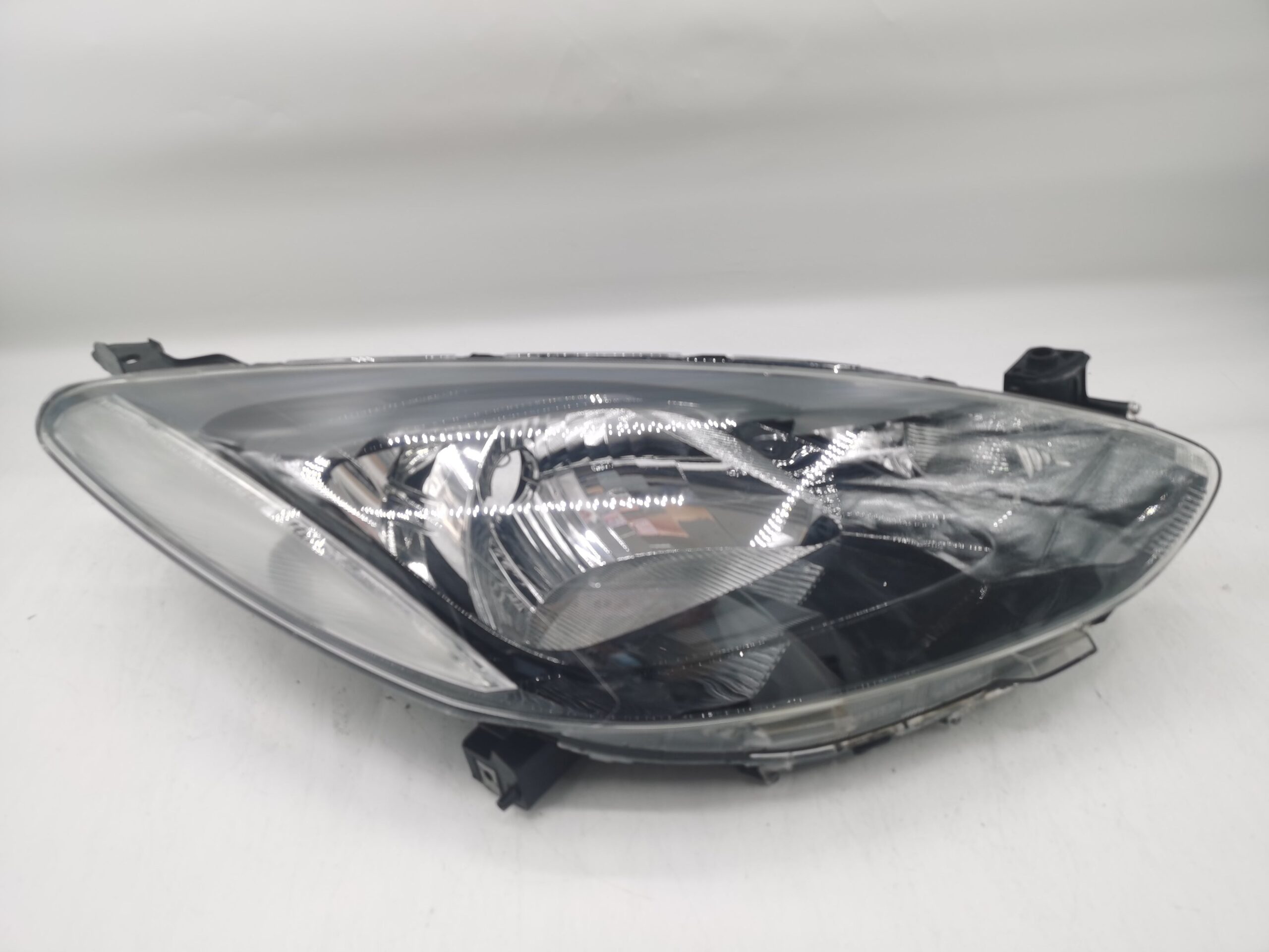 Mazda 2 2007-2013 HALOGEN R.H.S HEADLIGHT ASSEMBLY