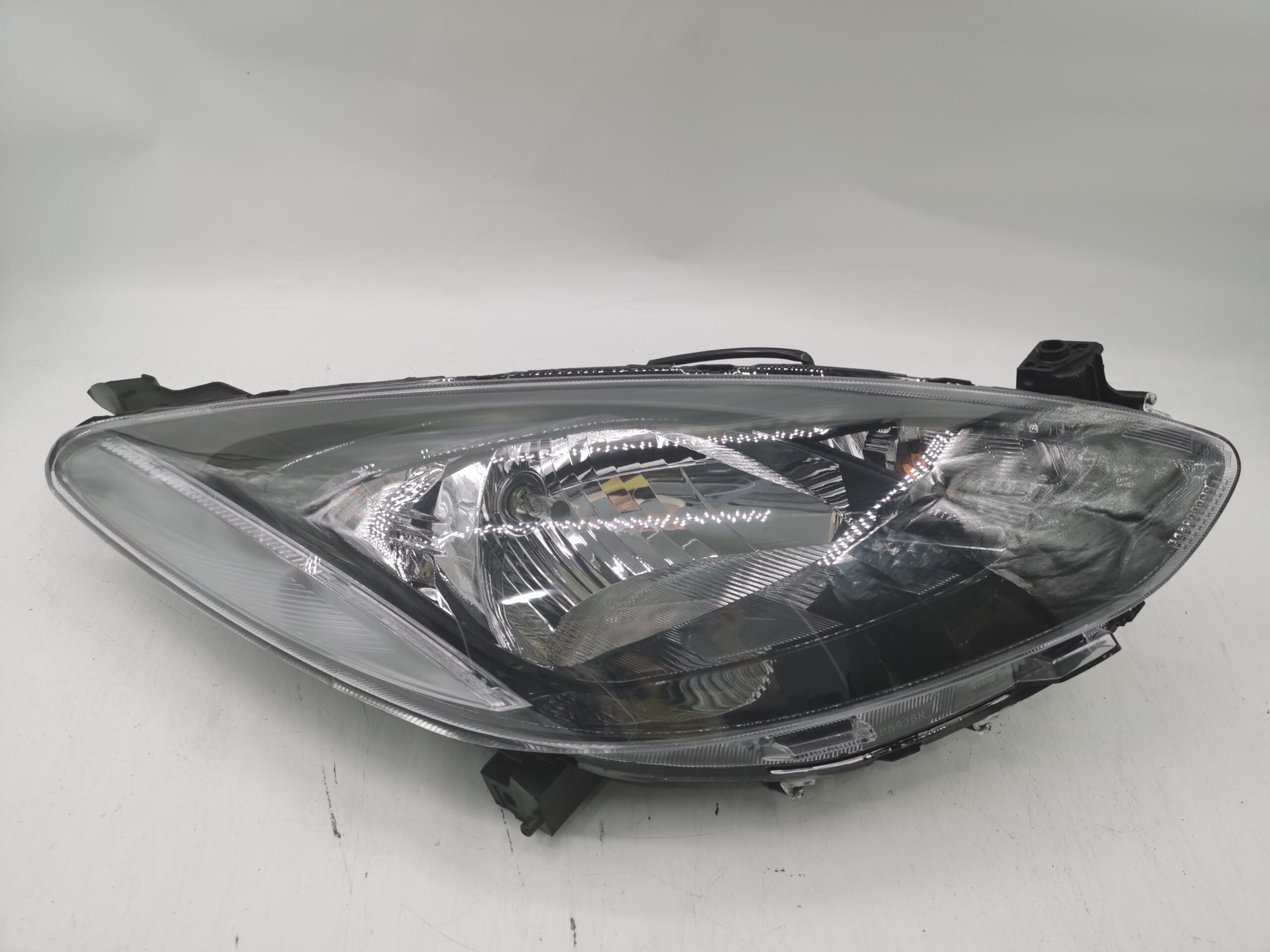 Mazda 2 2007-2013 HALOGEN R.H.S Headlight Assembly