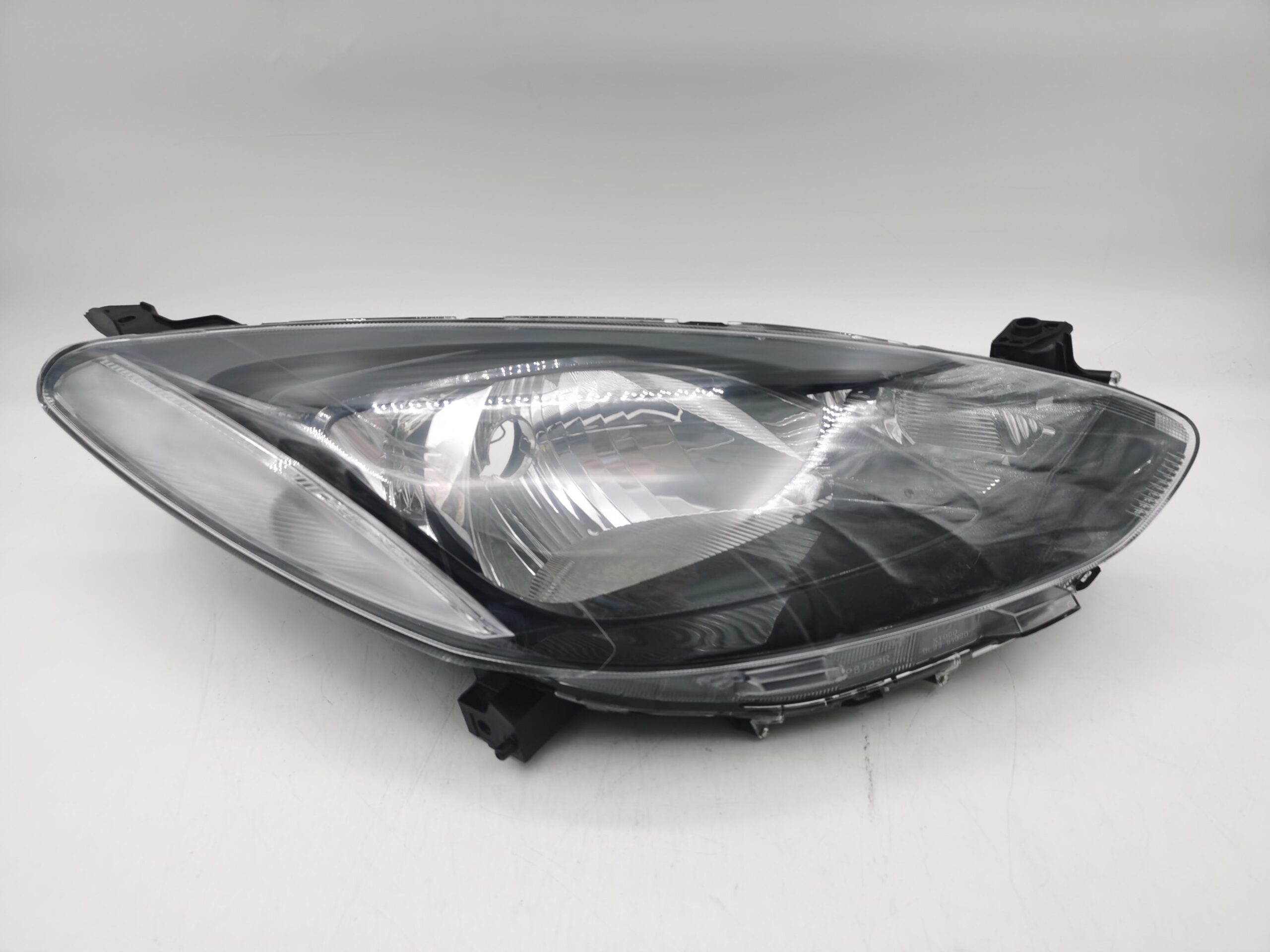 Mazda 2 2007-2013 HALOGEN R.H.S HEADLIGHT ASSEMBLY