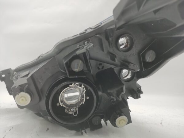 Mazda 2 2014-2019 HALOGEN R.H.S HEADLIGHT ASSEMBLY